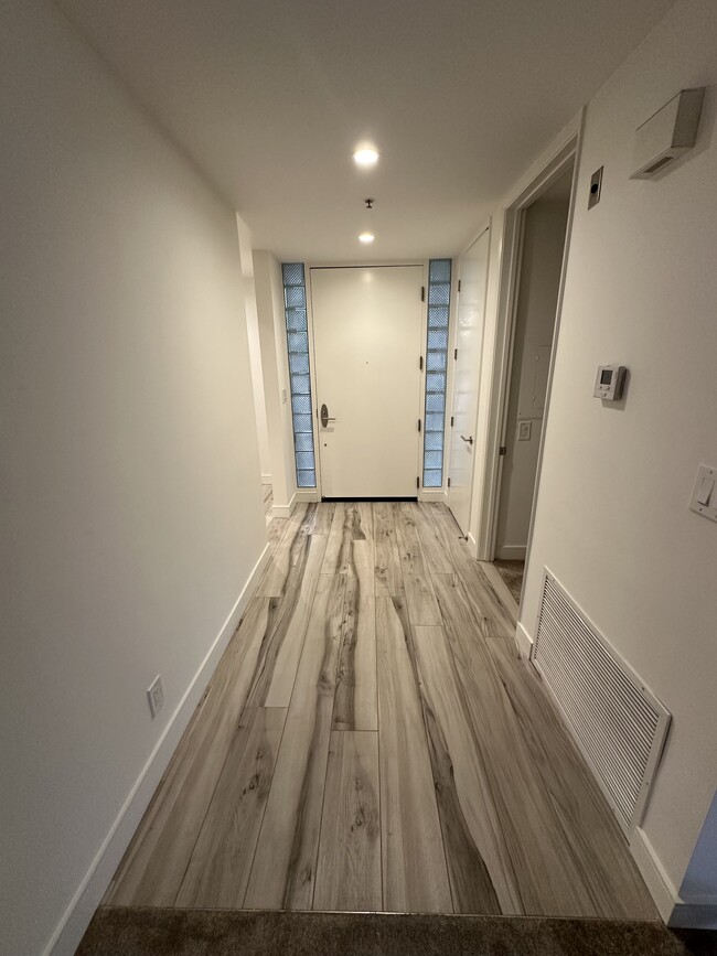 Entry - 2131 Century Park Ln