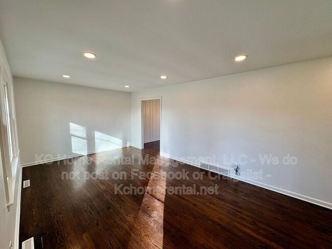 Building Photo - 9001 Jarboe St