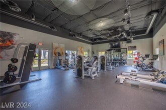 Building Photo - 540 W Horizon Ridge Pkwy