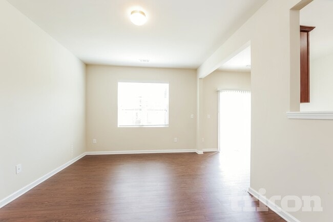 Building Photo - 2058 Aragon Lane