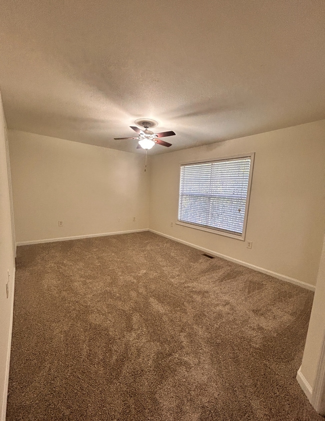 Building Photo - 1251 Fords Pointe Cir