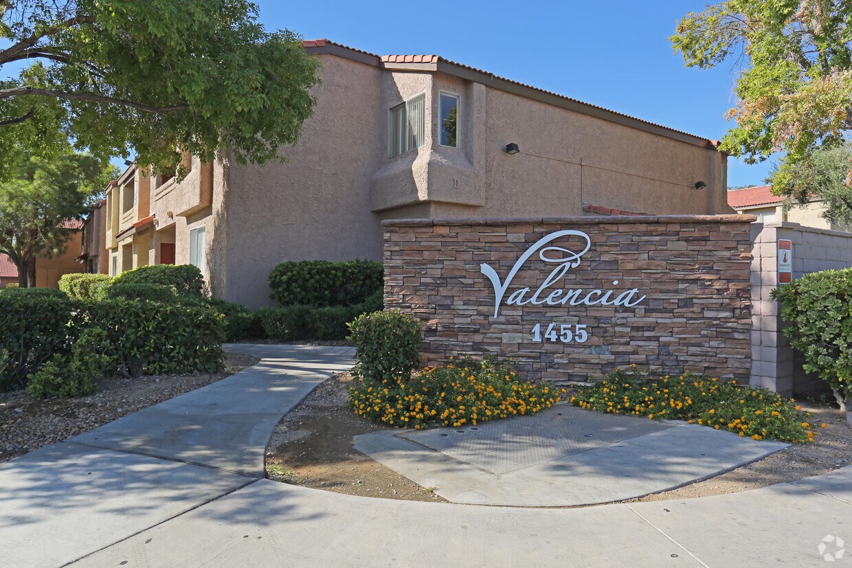Valencia Apartments Alquileres en Las Vegas, NV
