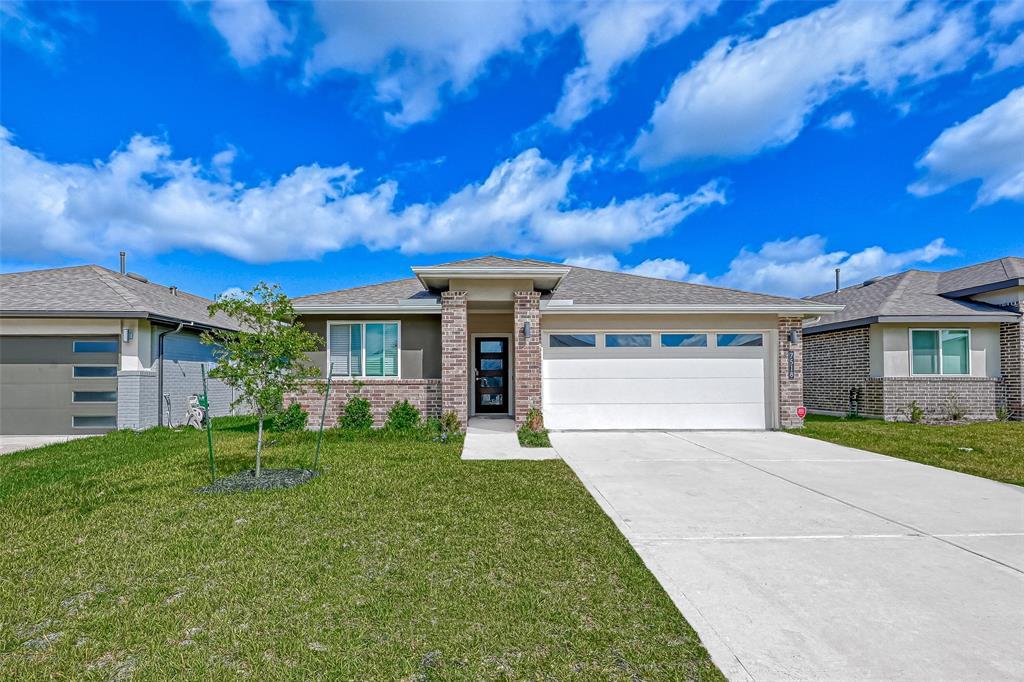 Primary Photo - 7518 Rainham Valley Ln