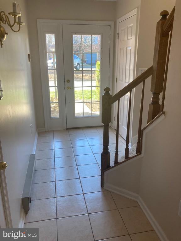 Foto del edificio - 1321 Lindsay Ln