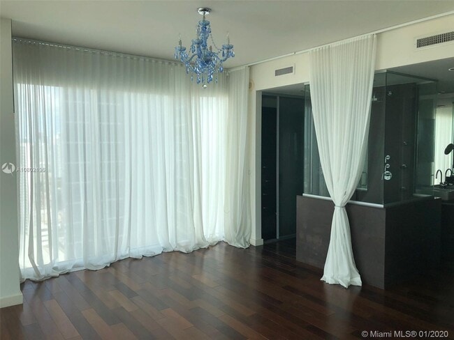 Building Photo - 1040 Biscayne Blvd