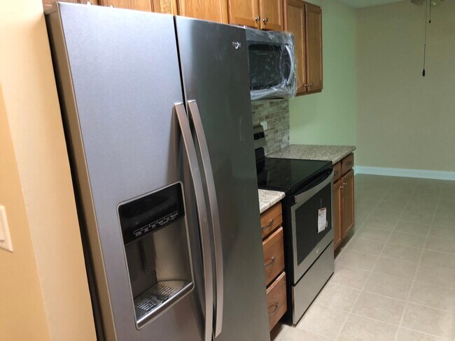 Foto del edificio - 7425 Brookdale Dr