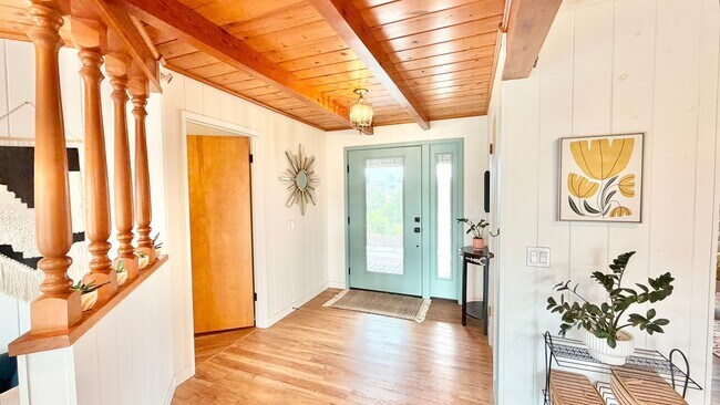 Foto del edificio - Beautifully Furnished & Appointed, Shorter...