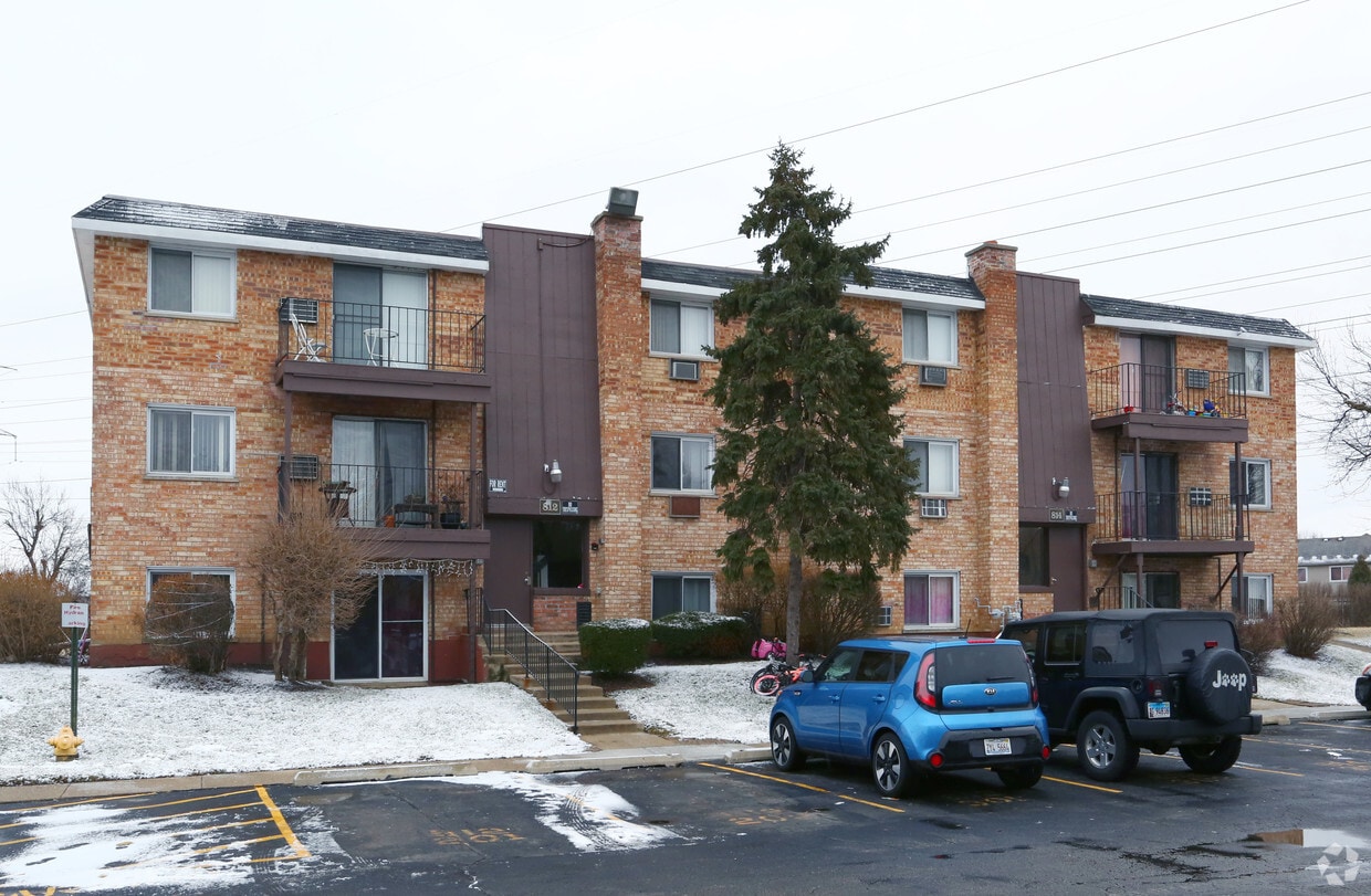 Building Photo - 802-804 W College Blvd