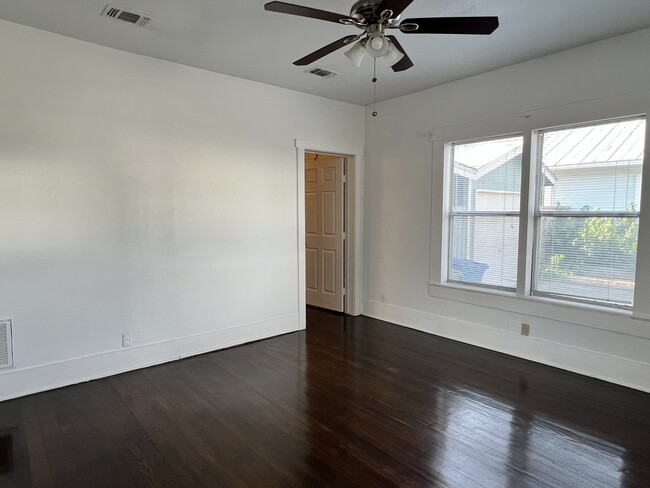 Building Photo - 131 Haynes Ave