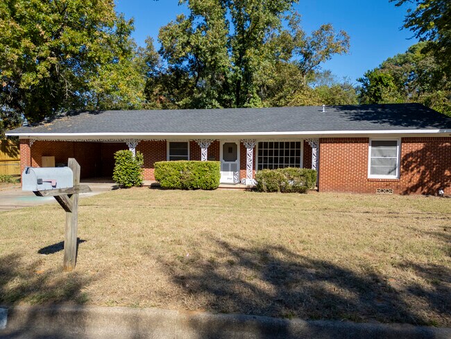 Foto del edificio - 2914 Tanglewood Dr