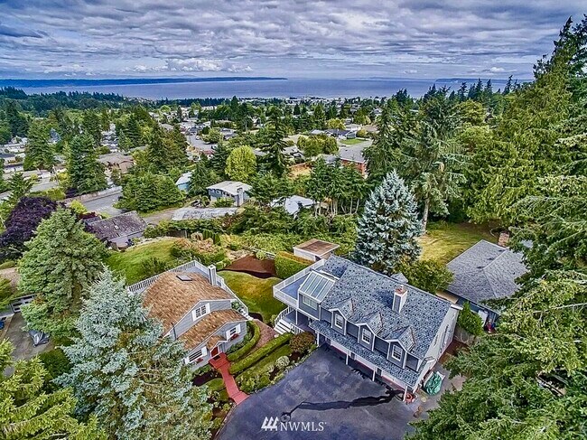 Located in the Edmonds Bowl - 22224 98th Ave W