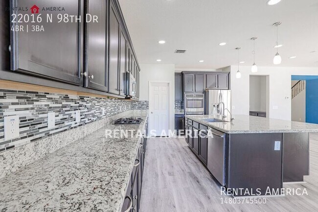 Foto del edificio - MI Special! Stunning 4BD 3BA home with Lof...