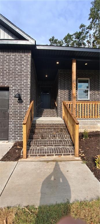 Foto del edificio - 5 Hawthorn Ln