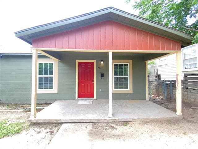 Building Photo - 5321 Locke Ave