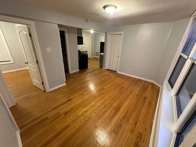 Building Photo - 2606 W Le Moyne St