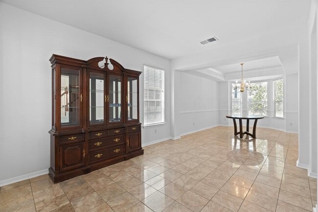 Building Photo - 2610 Rayburn Ridge Dr