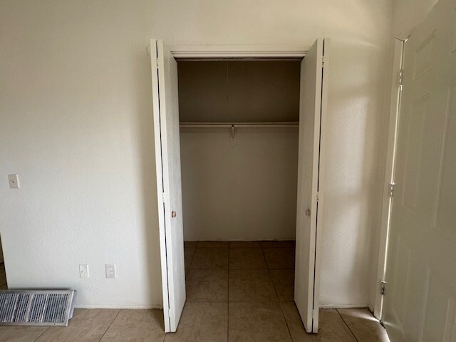 Foto del edificio - 5766 E 26th St