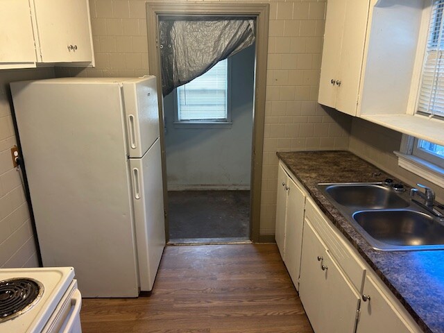 Foto del edificio - 1438 N Battin St