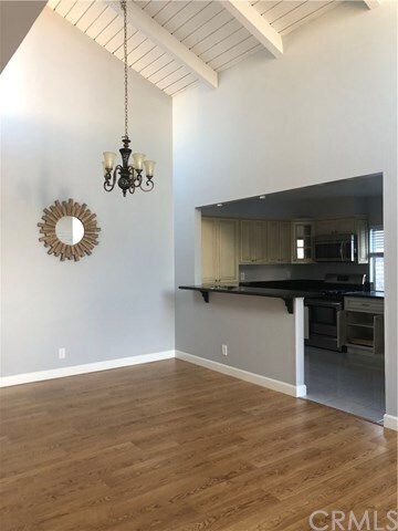 Foto del edificio - 12 Redwood Tree Ln
