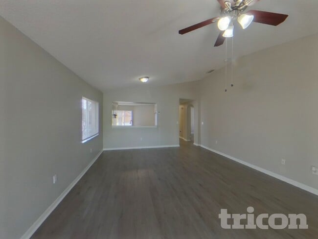 Foto del edificio - 4432 Country Hills Blvd