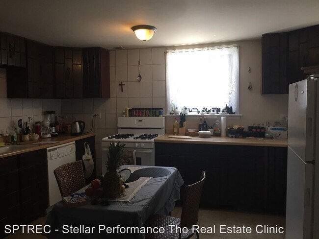 Foto del edificio - 3637 N Elston Ave