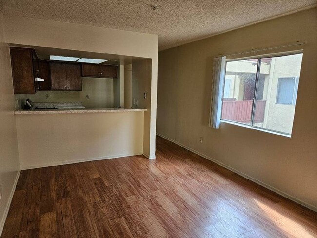 Interior Photo - Santa Ana Ross Tower LLC