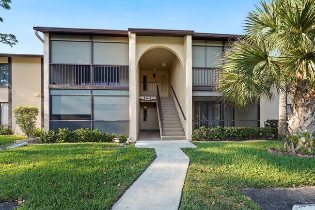 Building Photo - 801 Sky Pine Way