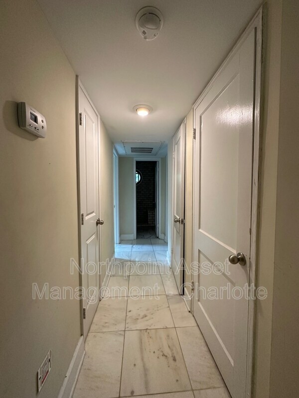 Foto del edificio - 207 N Dotger Ave