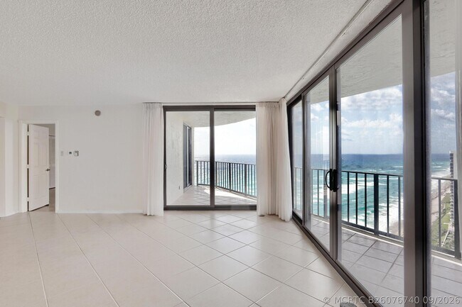 Foto del edificio - 5420 N Ocean Dr