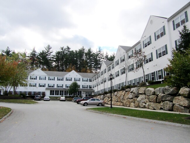 Building Photo - White Rock Living