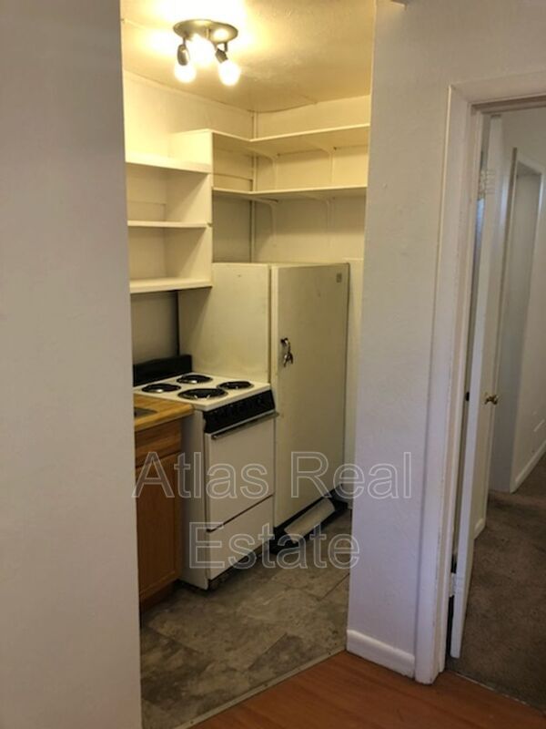 Building Photo - 1356 Zephyr St