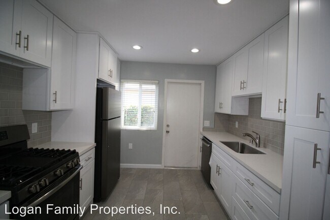 Foto del edificio - 1219-1225 Thomas Ave