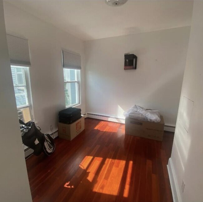 Building Photo - 104 Sciarappa St