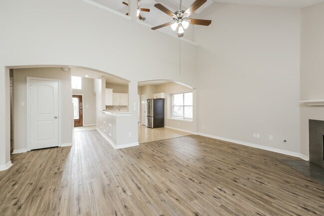 Building Photo - 26118 Cypresswood Dr