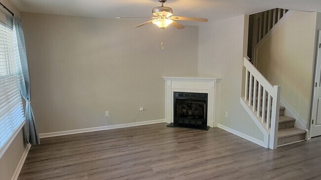 Foto del edificio - Exclusively Offered By Muse Realty Rentals, LLC