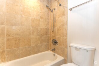 Studio - 274 SF - The Presidio Apartments