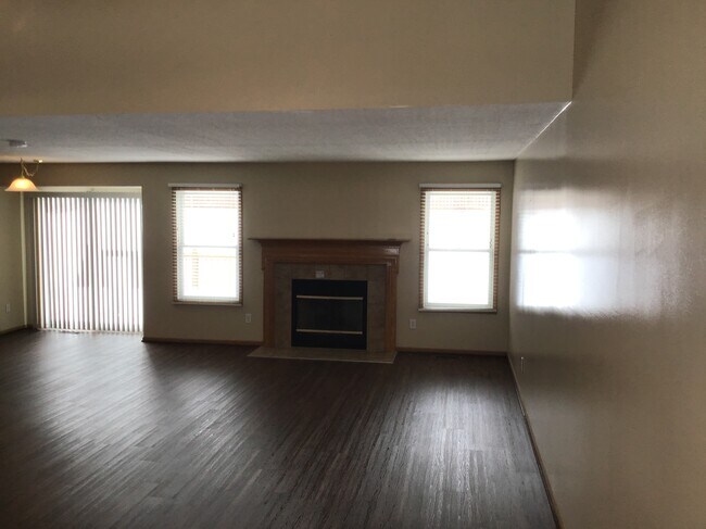 Building Photo - 1771 Autumn Drive