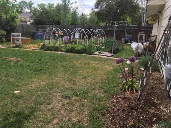 Building Photo - 309 Mae St