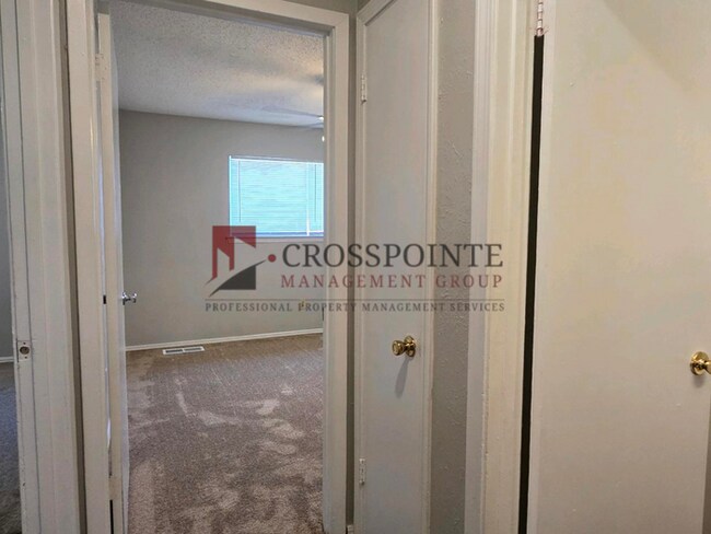 Foto del edificio - Available! 2 Bedroom 1 Bath Townhome in White Oak!