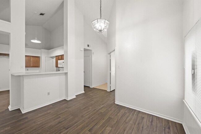 Building Photo - 6002 Glenwood Drive, Arlington, TX 76017