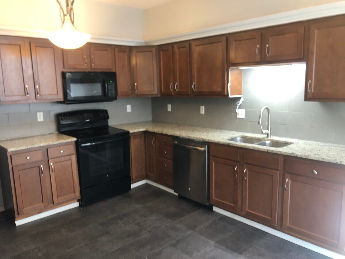 Foto principal - 26 W 4th St