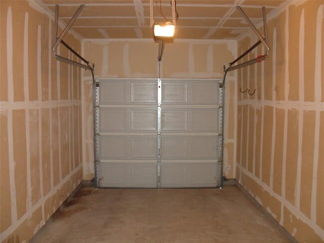 Building Photo - 1900 Little Elm Trail