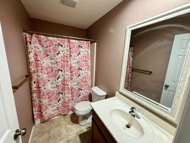Building Photo - 3017 Meridian Cmns