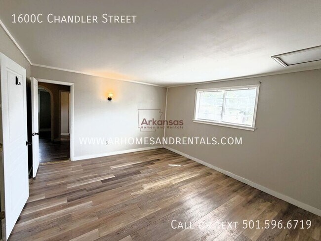 Building Photo - 1600C Chandler Street-