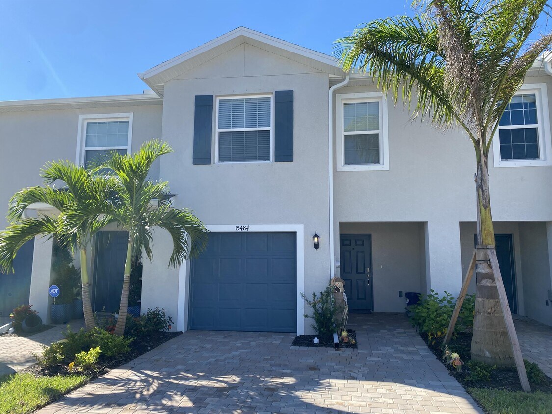 15241 Wildflower Cir, Naples, FL 34119 Townhome Rentals in Naples FL