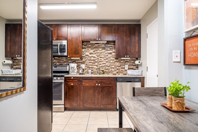 Foto del edificio - 215 Piedmont Ave NE