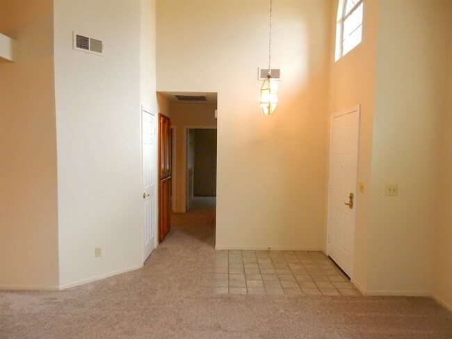 Building Photo - 1432 Long Creek Way