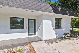Building Photo - 1597 NE 143rd St