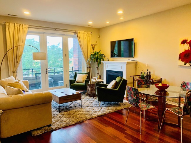 Foto del edificio - 3443 W Belmont Ave