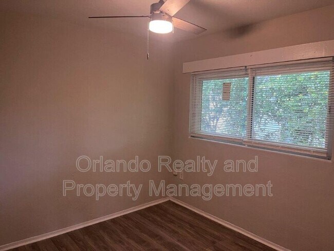 Foto del edificio - 1040 Avondale Ave